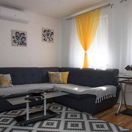 Apartmani Oaza Дарувар Экстерьер фото